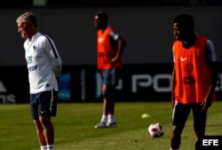 El seleccionador de Francia, Didier Deschamps, durante un entrenamiento en el Mundial de Rusia 2018.