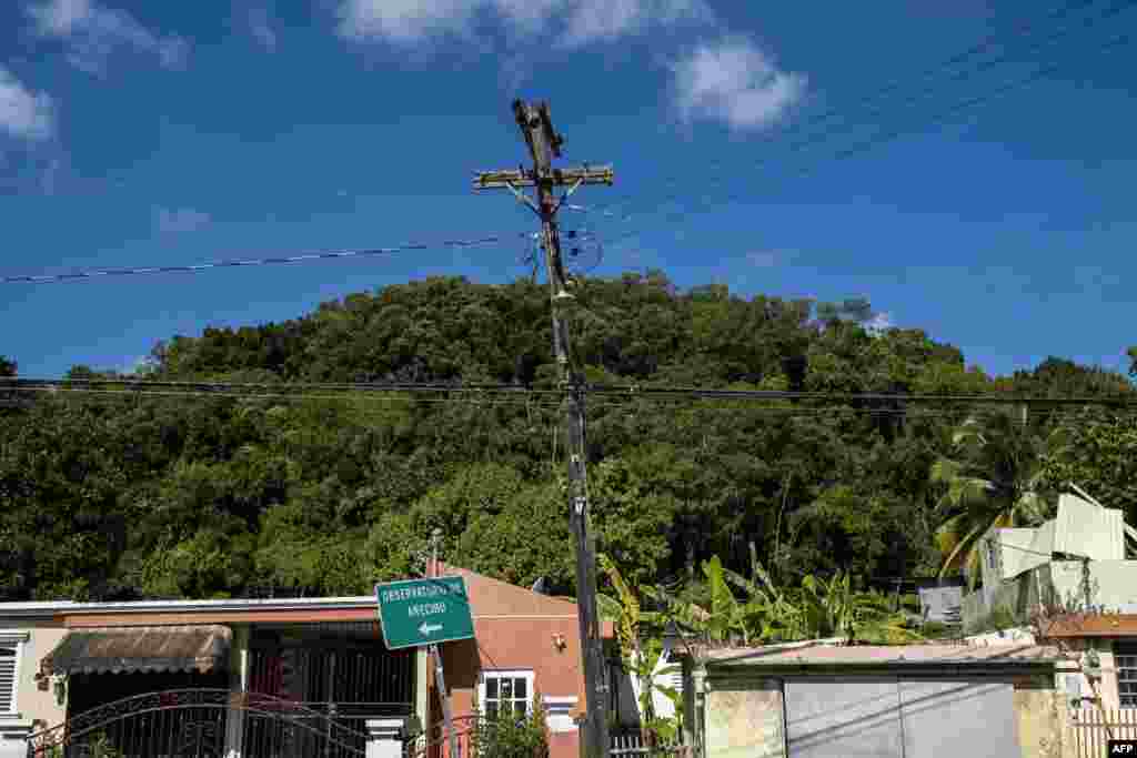 A través de las carreteras se anunciaba el rumbo hacia el Observatorio de Arecibo.