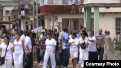 Damas de Blanco en Colón