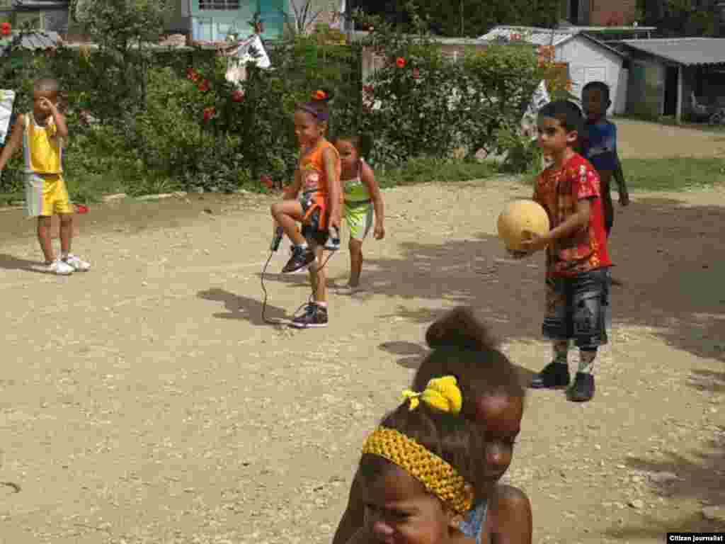 El verano se ofrece con pocas posibilidades para los niños en Guatánamo, advierte el reportero ciudadano Abel López Pérez.